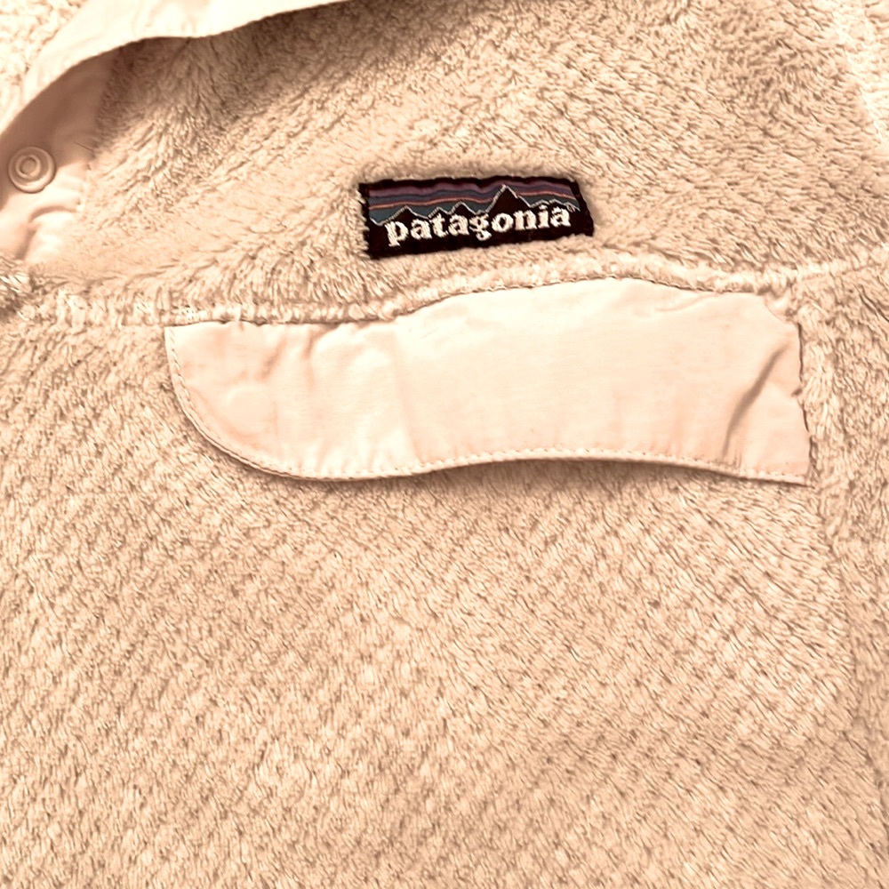 Patagonia women’s medium cream/ivory 3/4 button snap and pocket trendy - Picture 4 of 5